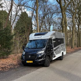 2p Sunlight semi-integrated uit 2021