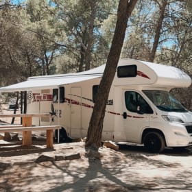 Jai the Camper – Schöner und trendiger 7p Rimor Alkoven aus dem Jahr 2017