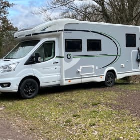 "Reverie" – Titanium Line 797 Ford 165 AT8V Heavy 3pers. bwj.2026