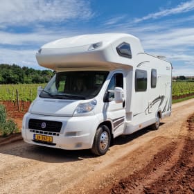 Geweldige 4P Fiat Alcove uit 2011