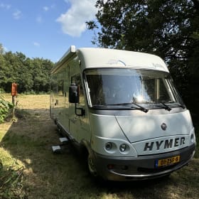 Ruime en luxe 4-Persoons Hymer met Wifi