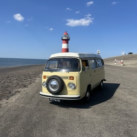 Sandy Beach Bus – Camping-car Volkswagen 3p de 1973