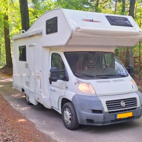 4P Roller Team / CI Elliot 10 Alcove with bunk bed from 2008