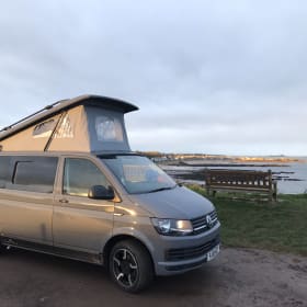 Gandalf – Camper VW T6 con 4 posti letto