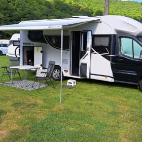 Cocoon 463 – 4p Benimar semi-integrated uit 2024