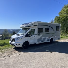 "Reverie" – Chausson 797 Ford 165pk Automaat 3/4* pers.(2026) Volledig uitgerust.