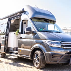 Bonnie – 4p Volkswagen bus from 2022