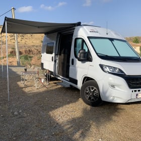 Knaus Boxstar Family - 140HP - adventurous camper bus