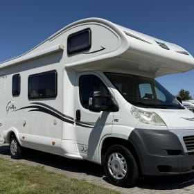 Super – Fijne ruime camper voor 6 personen 
