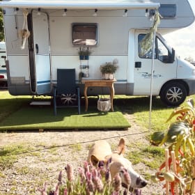 Coby Dethleff – Boho house on wheels