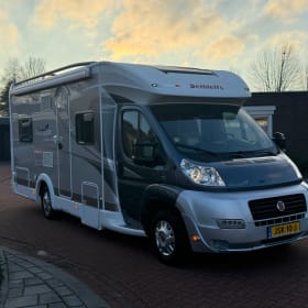 campertrotter – Luxe Dethleffs  Globe4 camper met luchtvering en veel comfort 