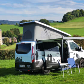 viacopa – Ford Burstner Copa campervan uit 2024 4p