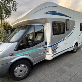 Ford Chausson – 2p Ford semi-integrated uit 2013