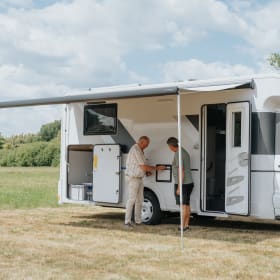 4p Ford semi-integrated uit 2025