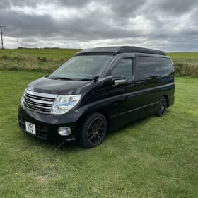 Mam's Van – Nissan campervan met 4 slaapplaatsen vanaf 2024