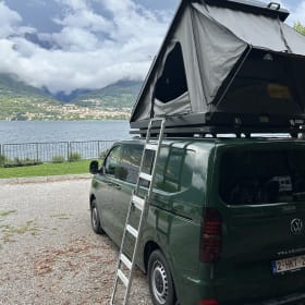 Mitte – 2p Volkswagen rooftop from 2025