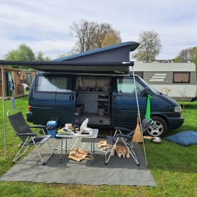 Volkswagen camper bus – 4p Volkswagen California de 2001 4wd