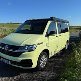Sylvia – Camper Volkswagen a 4 posti letto del 2021