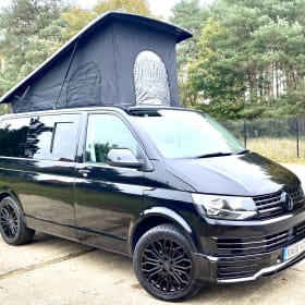 Camperino  – VW Campervan Slaapplaatsen 4