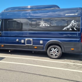 Fiat Hymercar Emmen  – Complete 4 Pers. Fiat Hymer Yellowstone Buscamper Sleeping Roof Model 2018. 