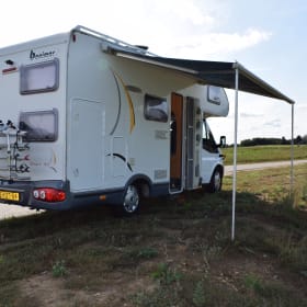 Ford Benimar  – Camping-car familial tout confort avec 6 couchages, tout équipé