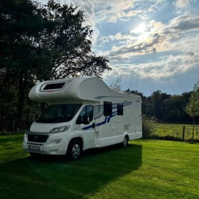 Ons huisje op wielen 🚐 – 5p Rimor-Alkoven aus dem Jahr 2018