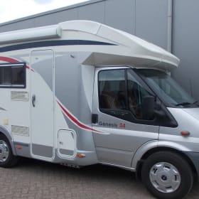 Challenger 3p semi-intégré 