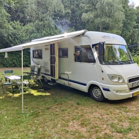 Pino – B Driving license Hymer Automatic 6p - On holiday with Pino 