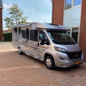 3 persoons Fiat camper, Adria Coral S 690 SC Platinum