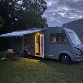 4-persoons Glamper RV - Luxe camper