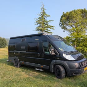 2p Adria Mobil bus from 2013