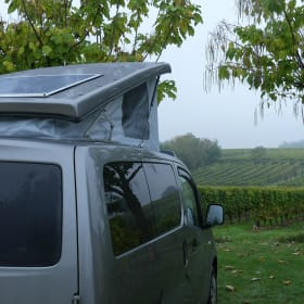 Nissan campervan met 2 slaapplaatsen uit 2016