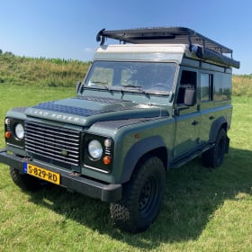 Land Rover Defender kampeerauto met hefdak, 2 personen
