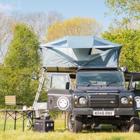 Waffle – Award-Winning 4x4 Expedition Land Rover Defender 90: Waffle (All-Inclusive)