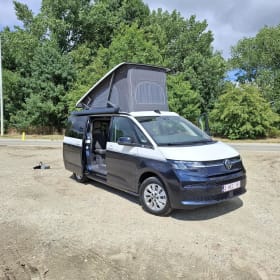 California Ocean – 4p Volkswagen campervan uit 2025