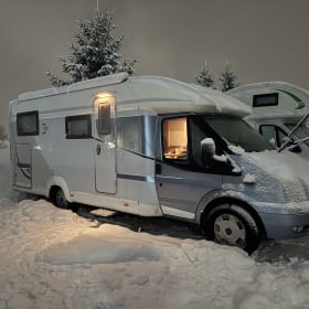 Relax – 2p Ford semi-integrated uit 2008