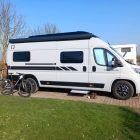 4p Dethleffs nieuwe editie Crosscamp bus uit 2024