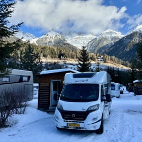 4p Sunlight semi-integrated uit 2016