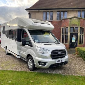 4 berth Benimar semi-integrated from 2021