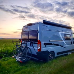 Willy – Cozy camper van to go on an adventure with!