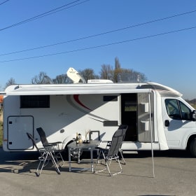 Burstner 2p – Camping-car Burstner, entièrement équipé et inventaire complet !!