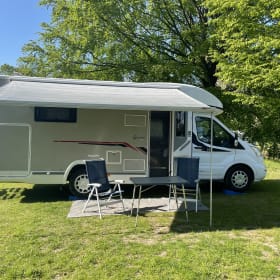 170 pk automaat – Challenger graphite 348 XLB automatic