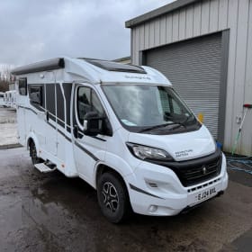 Little Sunny – 2 berth Sunlight V60 Adventure Edition