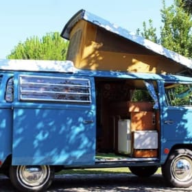 Mr. Blue Sky – Volkswagen T2 Westfalia oldtimer camper