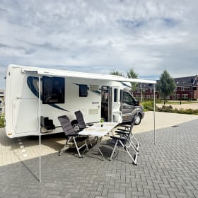 Chausson Welcome 728EB – Embark on an adventure with our Chausson Welcome 728 EB! 🚐✨