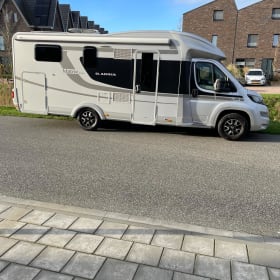 Camper.4000 – Camping-car de luxe - Adria Matrix M 670SC (5 places)