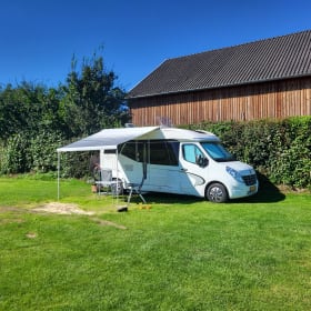 Very luxurious 2p Hobby Premium semi-integrated from 2013