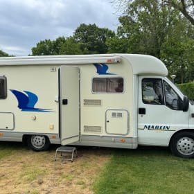 Elnagh Marlin – 4p Fiat semi-integrated uit 2001
