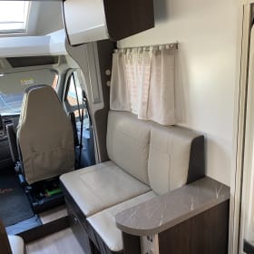 The Ket Mobiel – 4p Benimar semi-integrated uit 2022