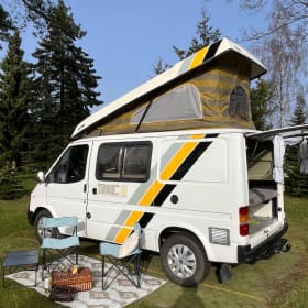 Harrison – Ford Nugget Camper